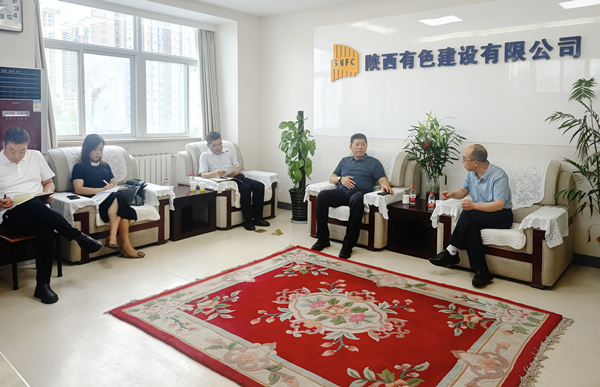 雁塔區(qū)委常委、副區(qū)長焦鳴軍一行來公司座談交流